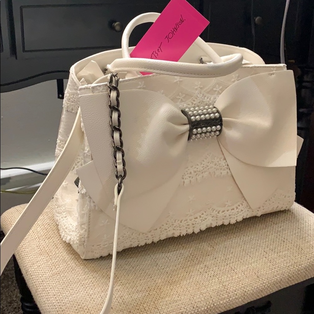 NWT Betsey Johnson all white bow purse
